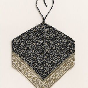 American Eagle Outfitters Black and Cream Floral Tank Top